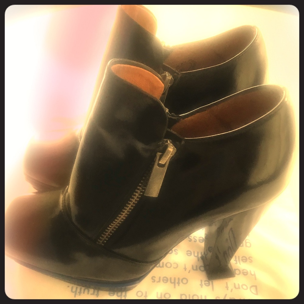 Fluevog Trinity Zion booties